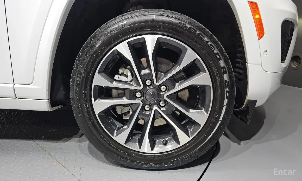 Jeep Cherokee 2021 L 3.6 Overland