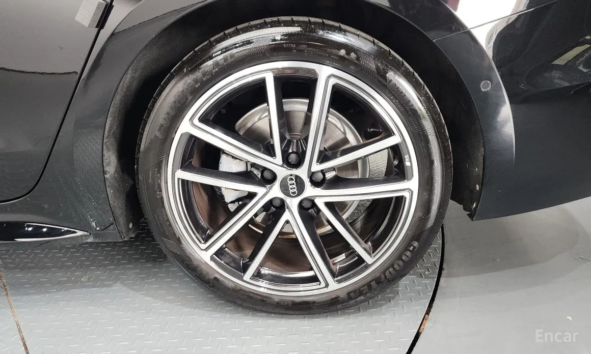 Audi A5 2025 40 TFSI Quattro S Line