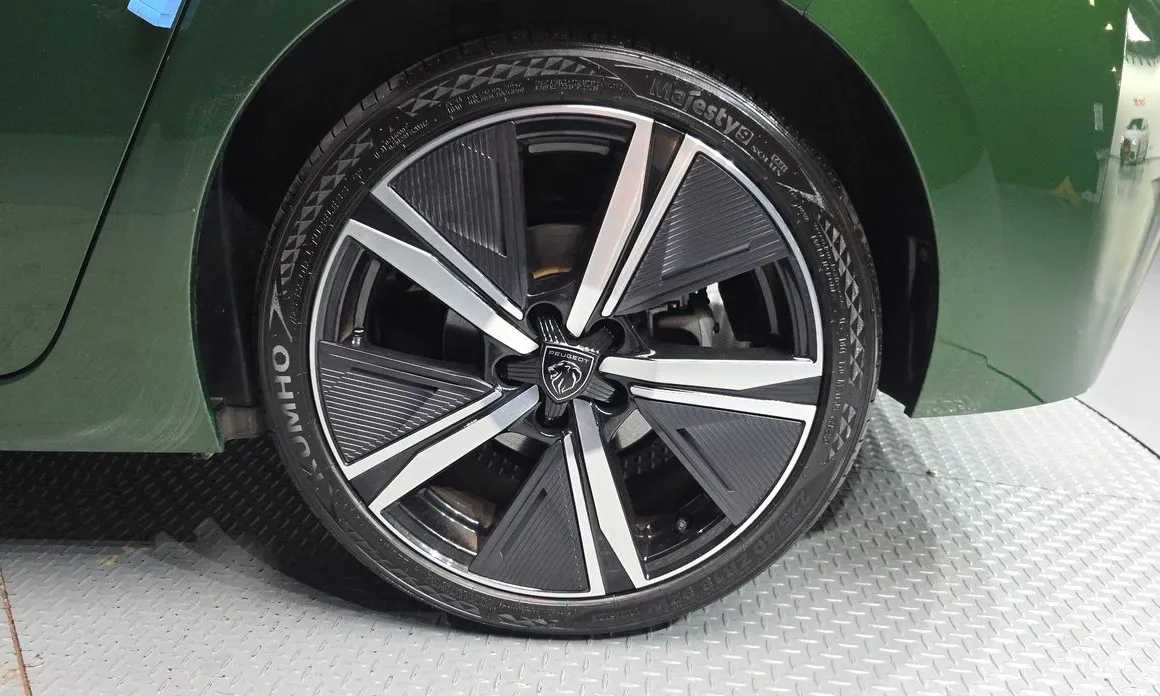 Peugeot 308 2022 1.5 BlueHDi GT