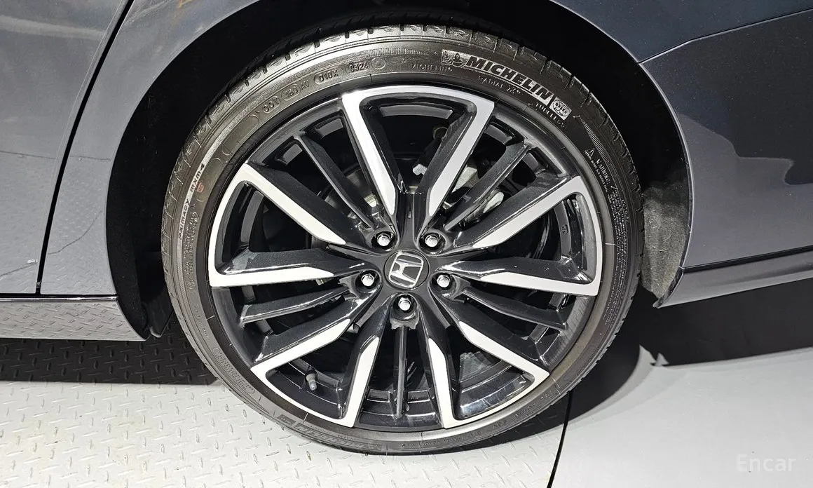 Honda Accord 2023 2.0 Hybrid Touring