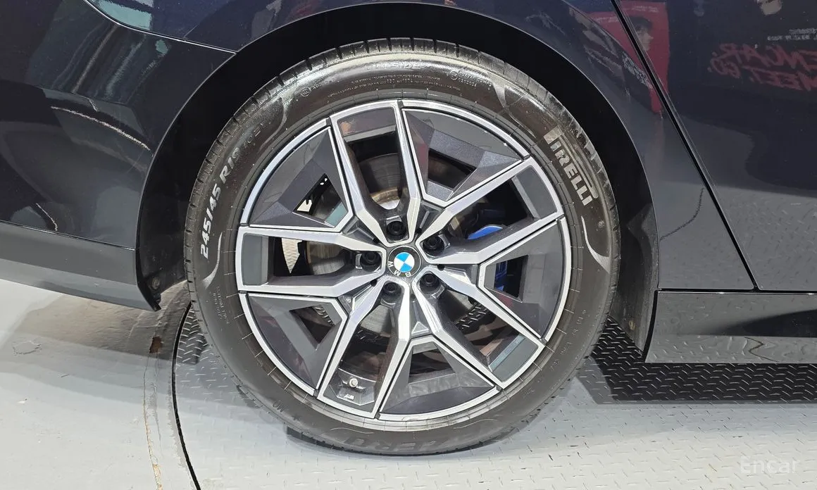 BMW 5 Series 2023 520i M Sport