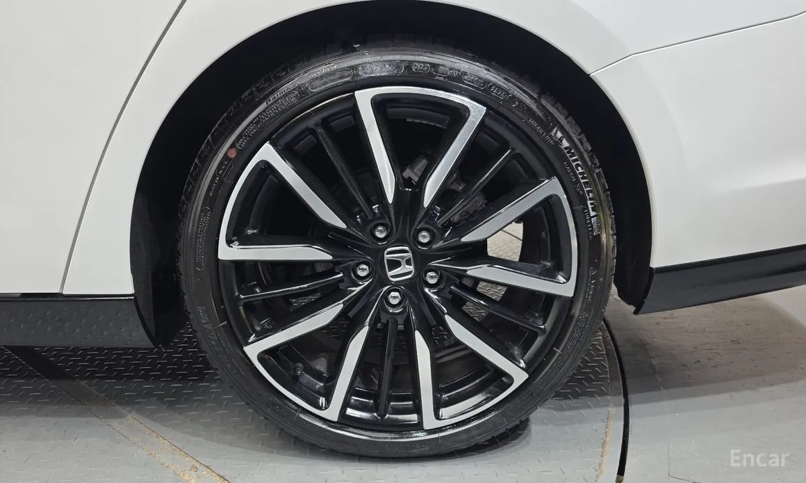 Honda Accord 2023 2.0 Hybrid Touring
