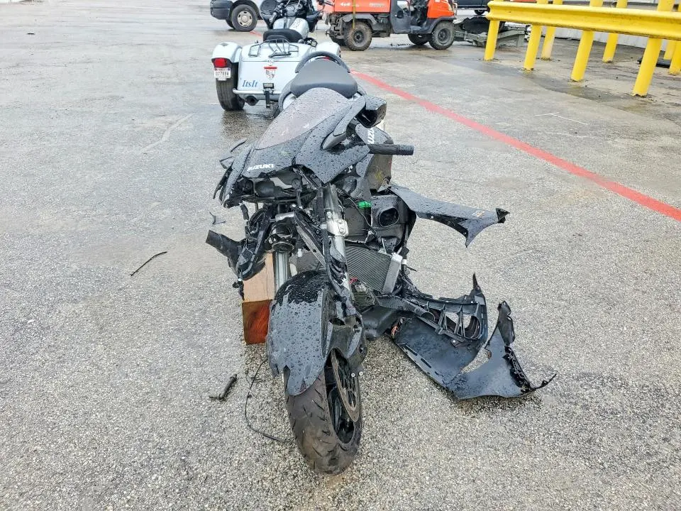 SUZUKI GSX1300 2026
