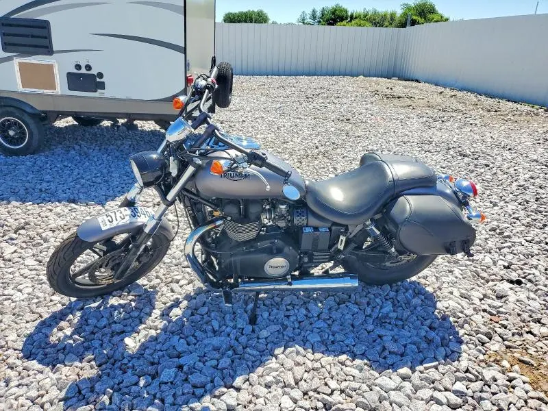 TRIUMPH SPEEDMASTE 2016