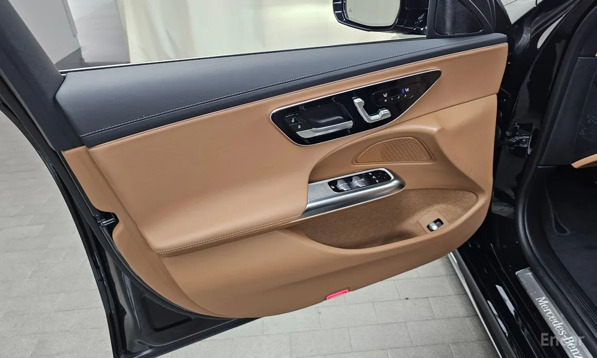 Mercedes-Benz E-Class 2024 E220d 4MATIC Exclusive