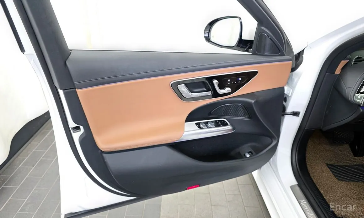Mercedes-Benz E-Class 2024 E200 Avantgarde