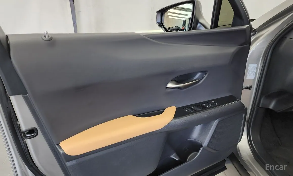 Lexus UX 2024 2.0 2WD