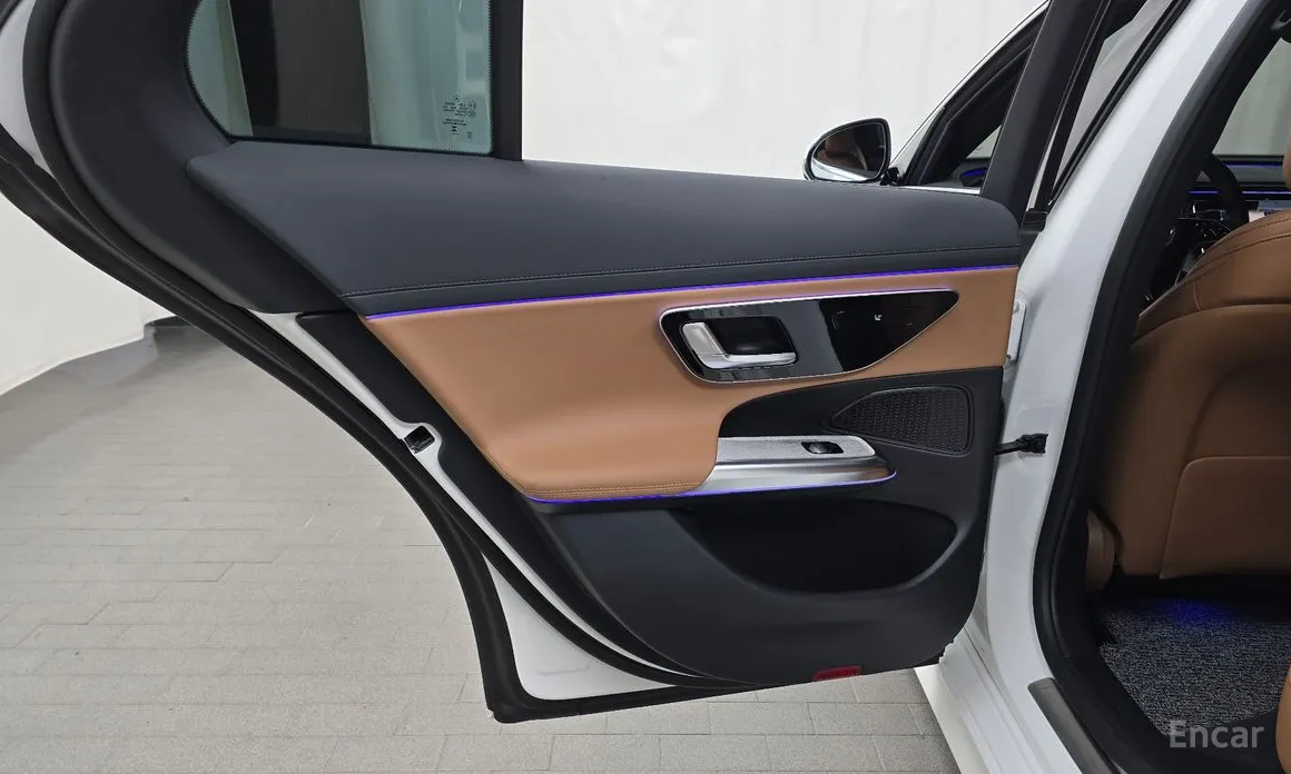 Mercedes-Benz E-Class 2024 E200 Avantgarde