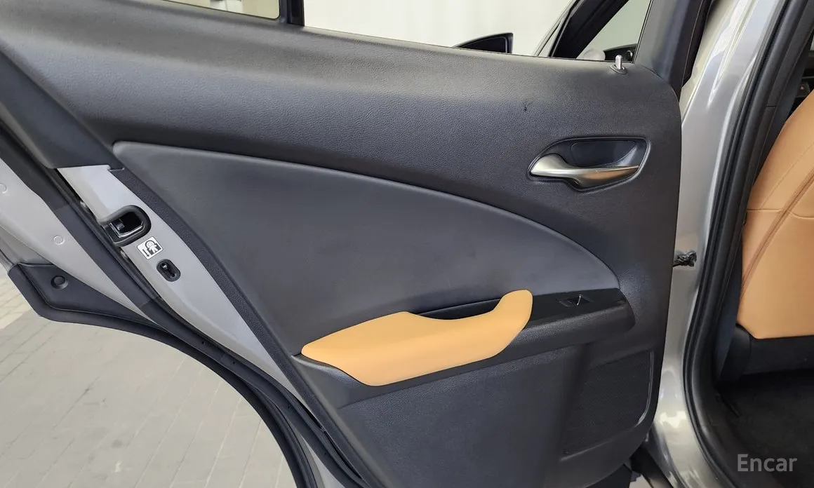 Lexus UX 2024 2.0 2WD