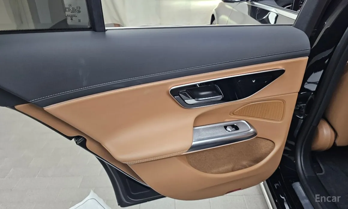 Mercedes-Benz E-Class 2024 E220d 4MATIC Exclusive