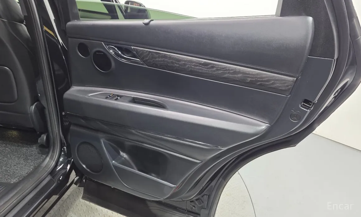 Genesis GV80 2023 2.5T Gasoline AWD