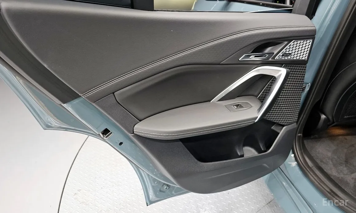 BMW iX2 2025 eDrive 20 M Sport