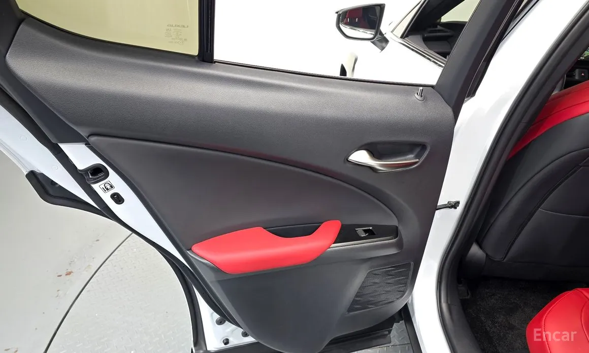 Lexus UX 2024 2.0 F-Sport 2WD