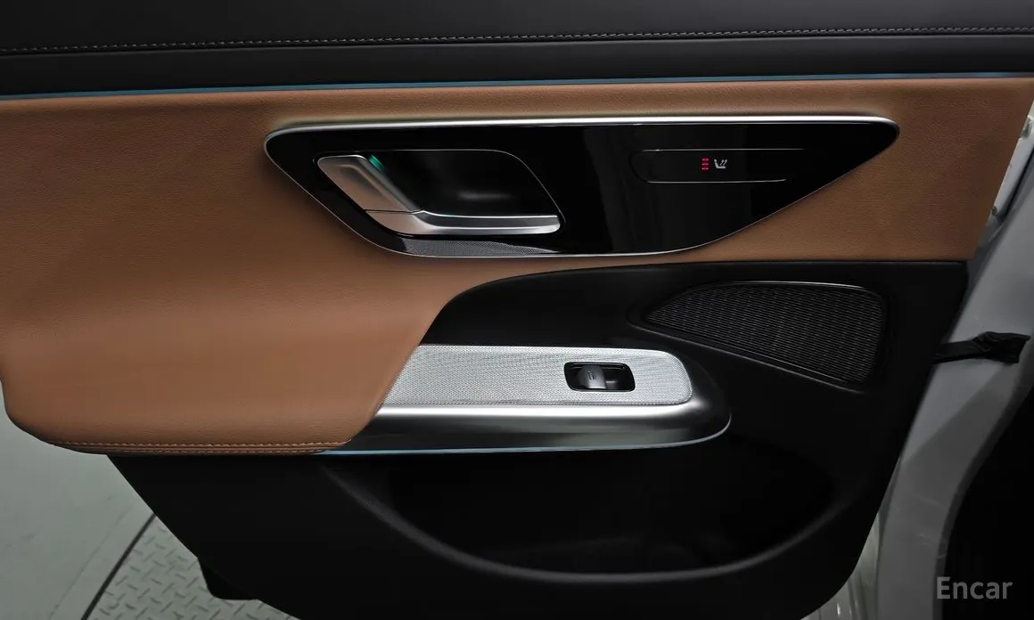Mercedes-Benz E-Class 2024 E200 AMG Line