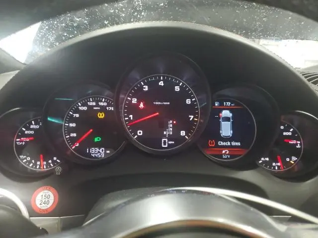 PORSCHE CAYENNE 2017 VIN WP1AA2A27HKA86824
