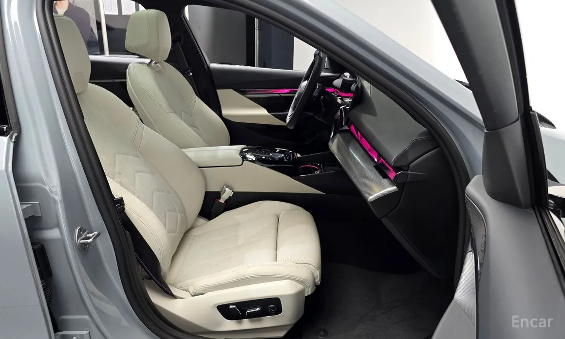 Фото 26 - BMW 5 Series
