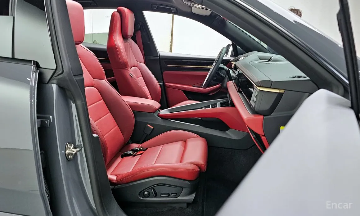Porsche Macan 2024 Base 4