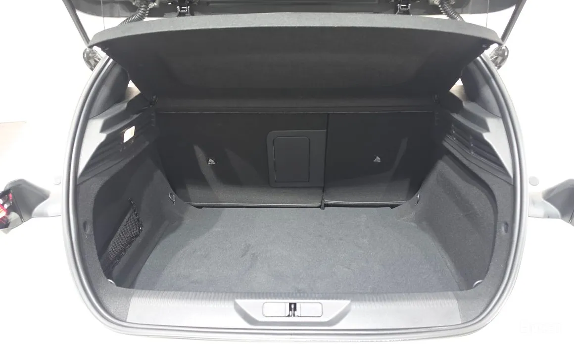 Peugeot 308 2022 1.5 BlueHDi GT