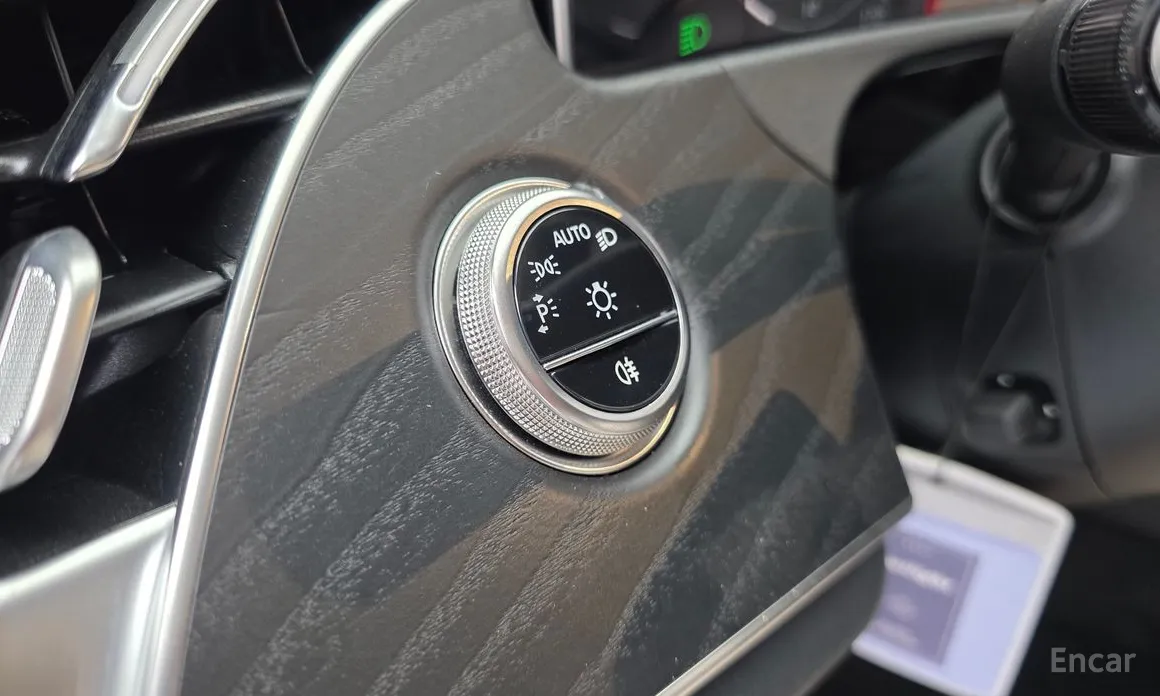 Mercedes-Benz E-Class 2024 E200 Avantgarde