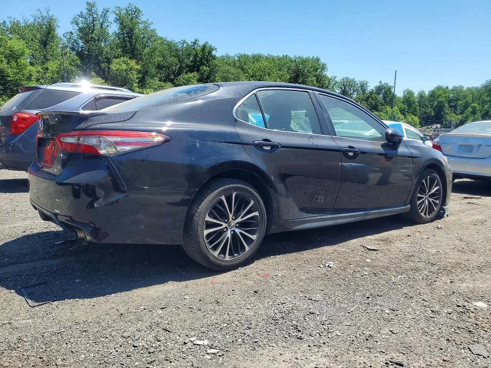 TOYOTA CAMRY 2018 VIN 4T1B11HK9JU073181