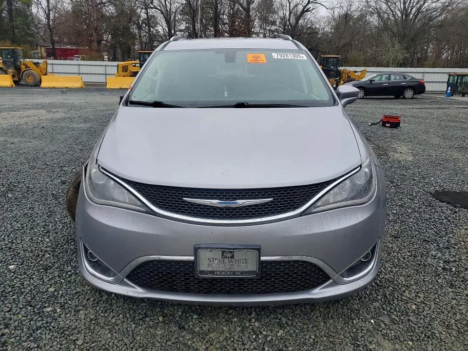 CHRYSLER PACIFICA 2018 VIN 2C4RC1BG8JR153991