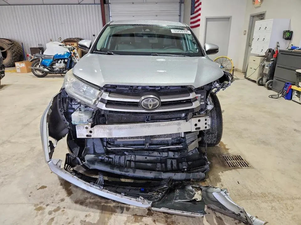 TOYOTA HIGHLANDER 2018 VIN 5TDZARFH0JS035819