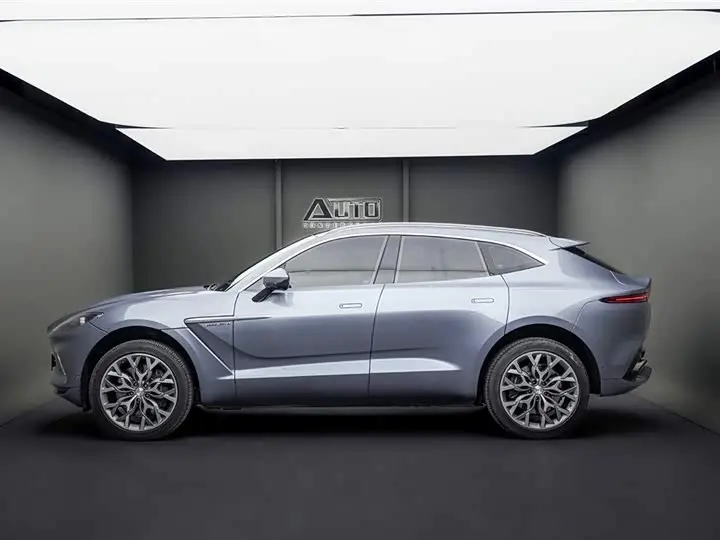 Aston Martin DBX 2023 2023款 3.0T STRAIGHT-SIX