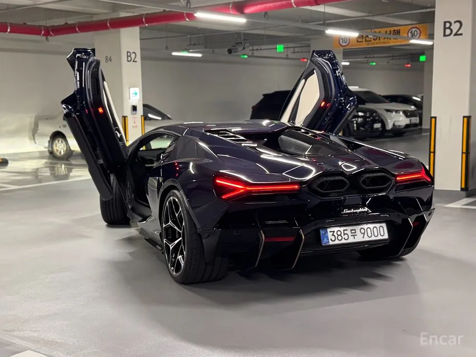 Lamborghini Revuelto 2025 6.5 V12