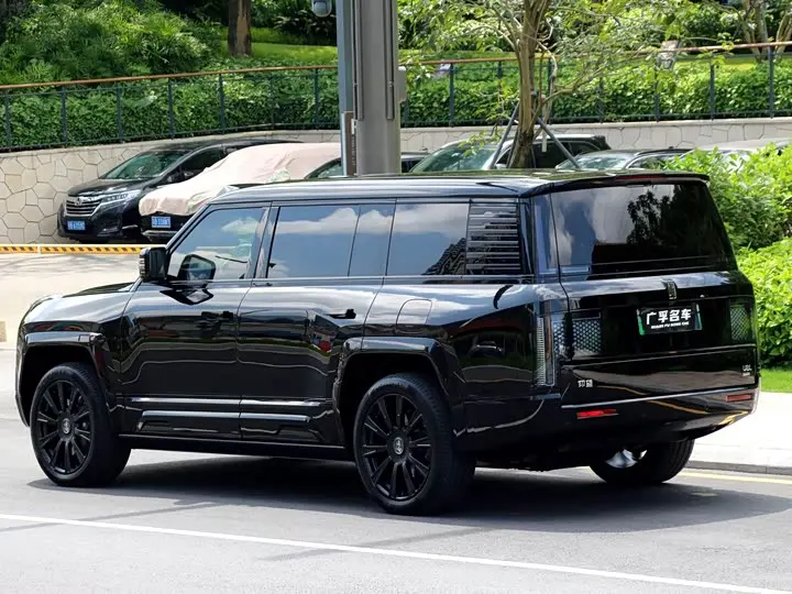 BYD Yangwang U8 2025 2025款 鼎世版