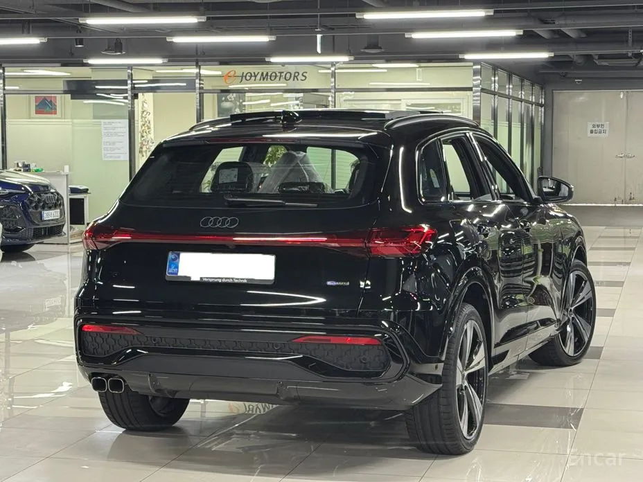 Audi Q5 2025 40 TDI Quattro S Line Black Edition