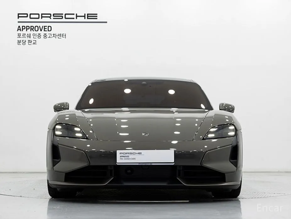 Porsche Taycan 2020 Turbo