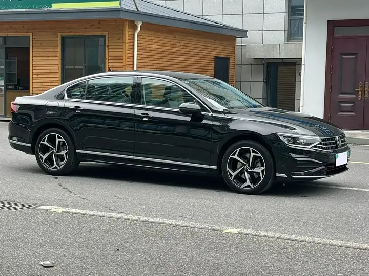 Volkswagen Magotan 2026 2026款 3000万辆甄选款 380TSI DSG豪华型