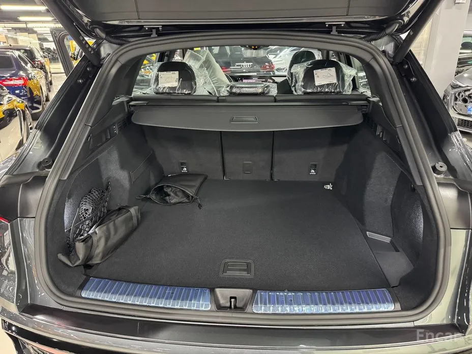 Audi Q5 2025 40 TDI Quattro S Line Black Edition