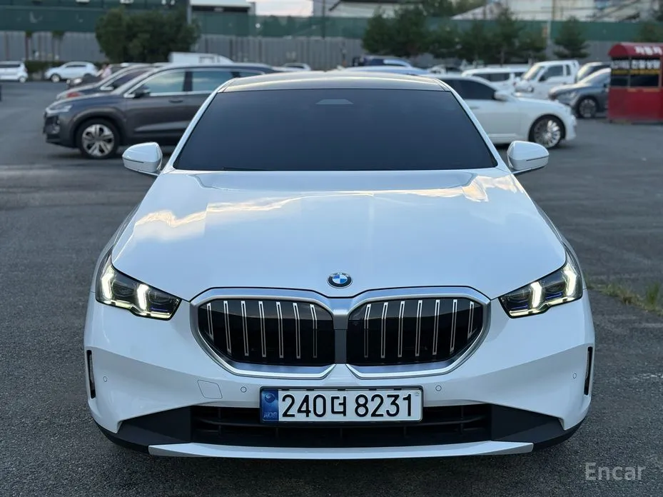 BMW 5 Series 2023 520i