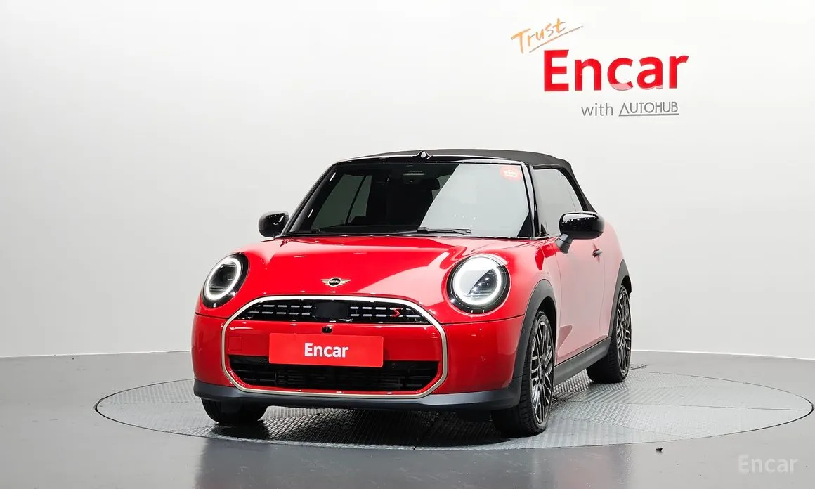 Mini Cooper Convertible 2025 Favoured