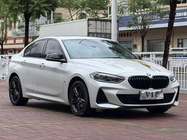 BMW 1 Series 2023 2023款 120i M运动曜熠版