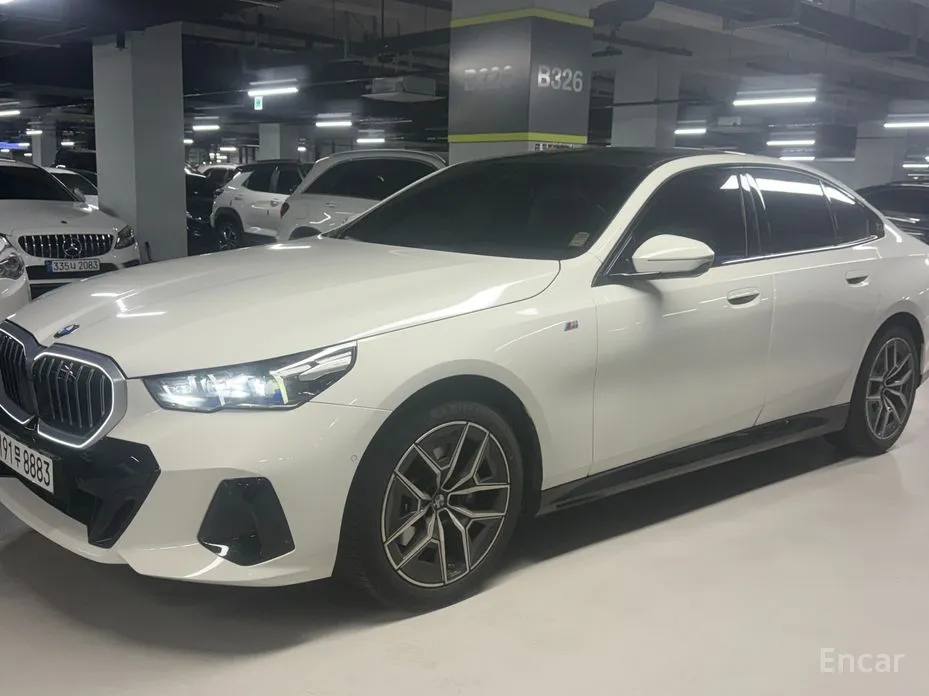 BMW 5 Series 2023 520i M Sport