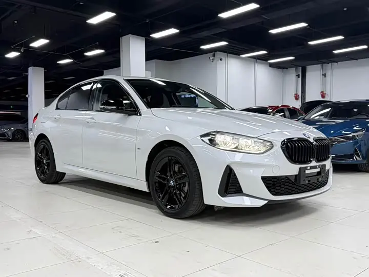 BMW 1 Series 2023 2023款 120i M运动曜夜版
