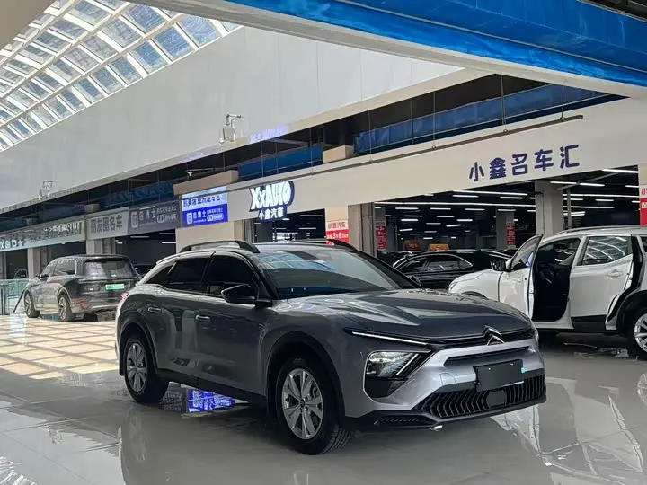 Citroen C5 X 2025 2025款 1.6T 海外版