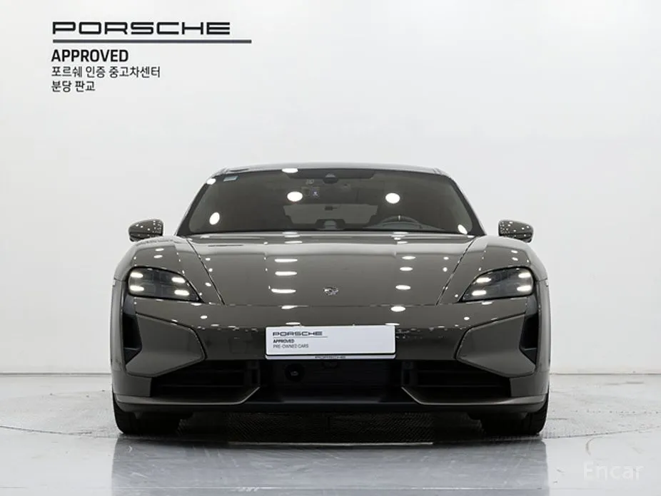 Porsche Taycan 2020 Turbo