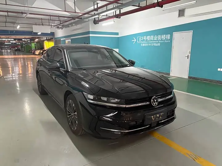 Volkswagen Magotan 2026 2026款 380TSI DSG尊贵版