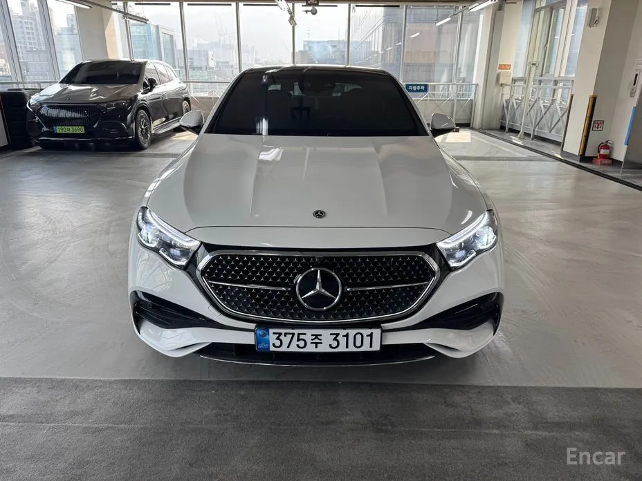 Mercedes-Benz E-Class 2024 E300 4MATIC AMG Line