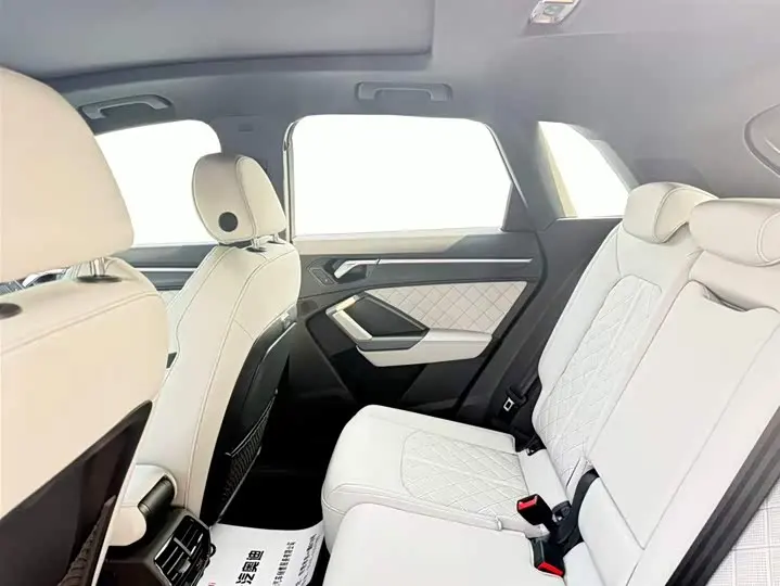 Audi Q3 2024 2024款 35 TFSI 时尚动感型