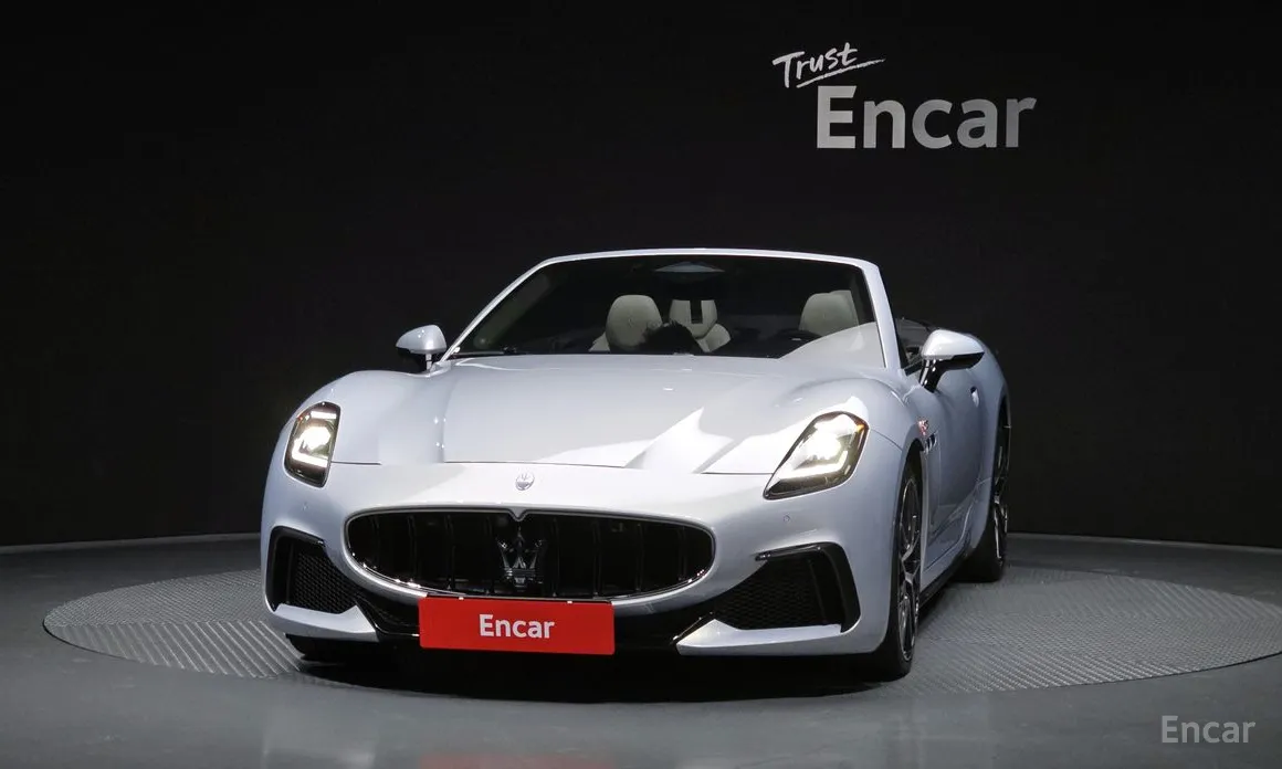 Maserati GranCabrio 2024 3.0 V6 Trofeo