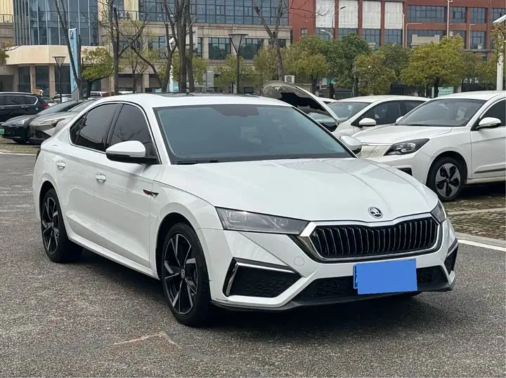 2023 Skoda Octavia Pro