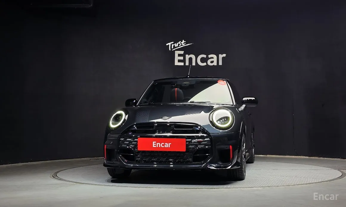 Mini Cooper Convertible 2025 JCW