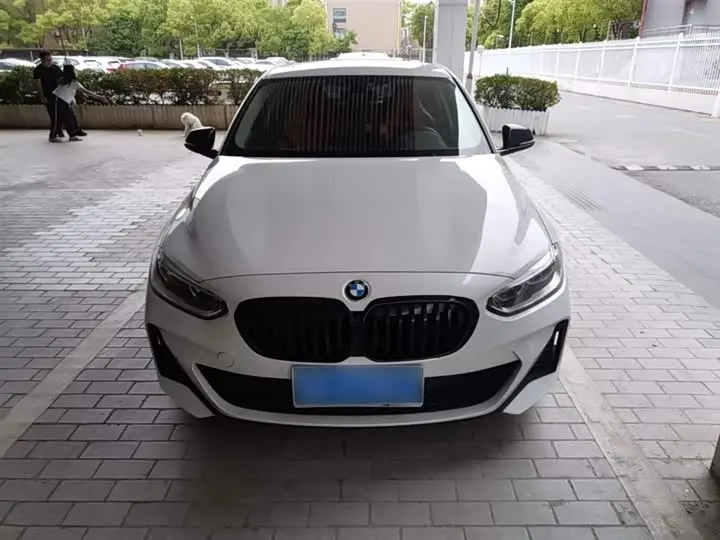 BMW 1 Series 2023 2023款 125i M运动曜夜版