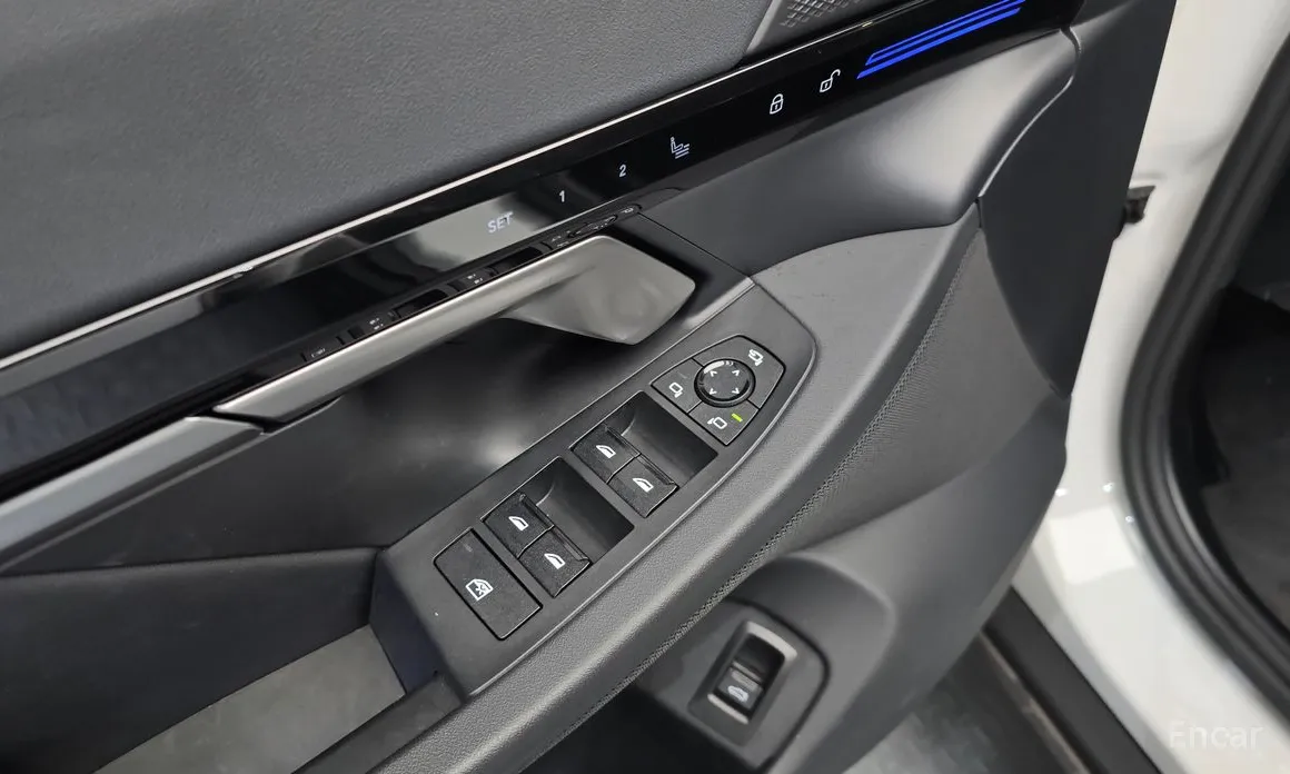 BMW 5 Series 2023 520i