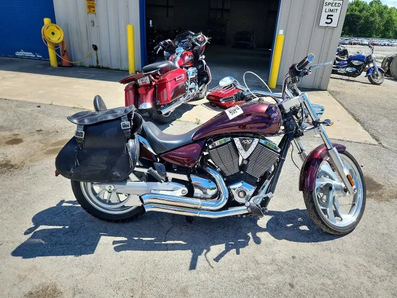 VICTORY MOTORCYCLE 2008