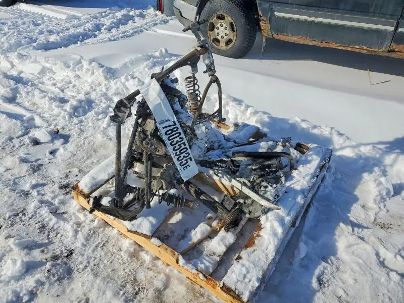 SKI-DOO RENEGADE 2013